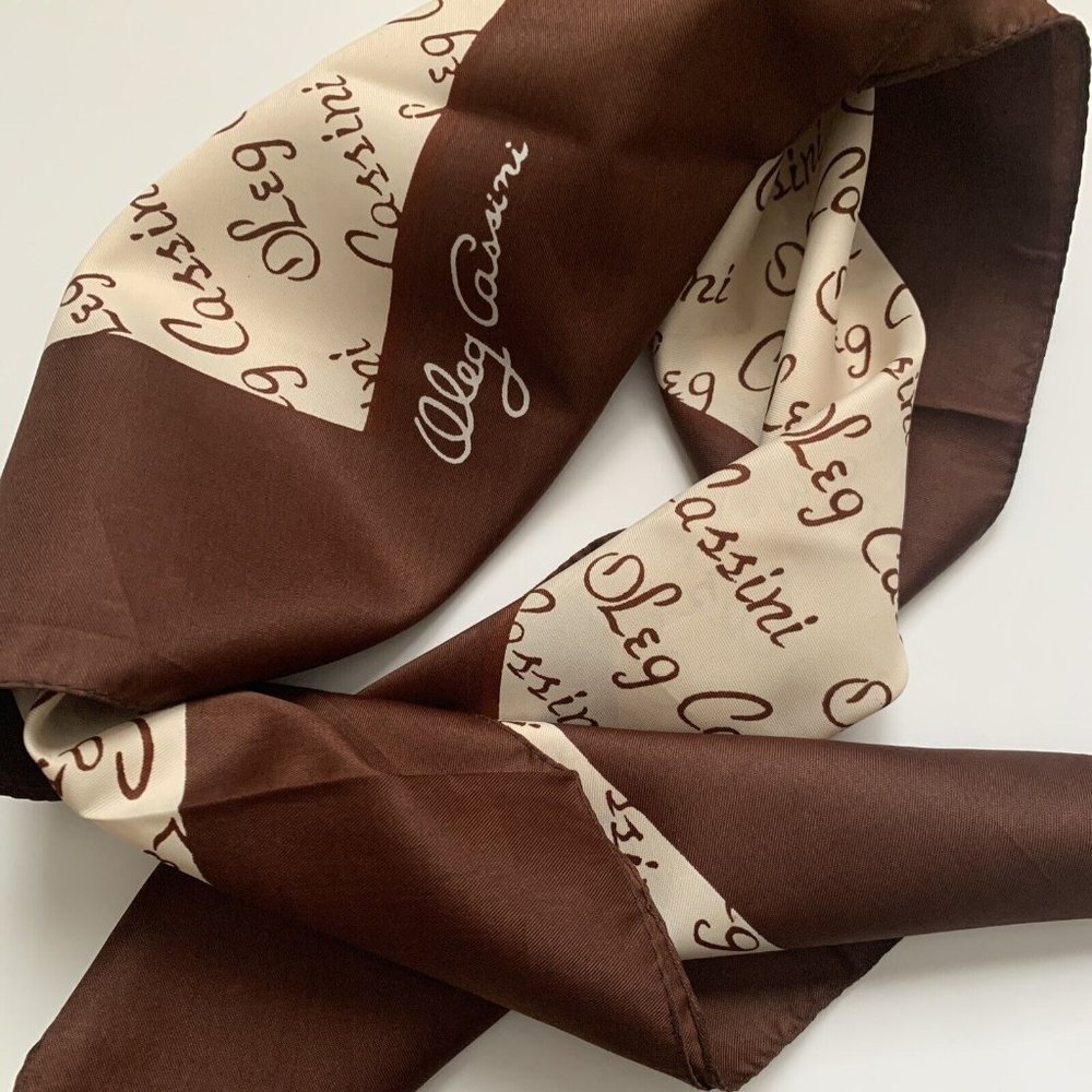 Designer Oleg Cassini Square Logo Rain Scarf Brown Water Repellent 26 X 28